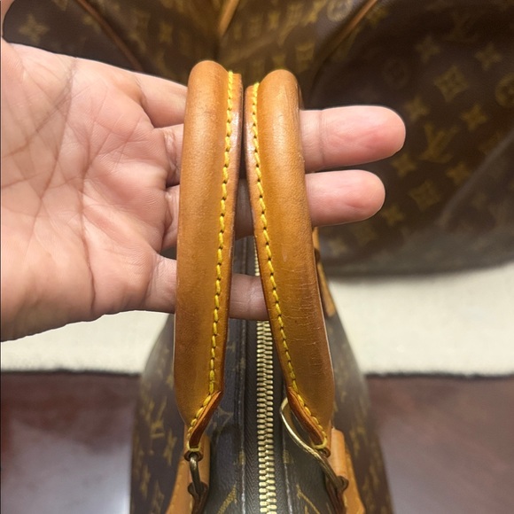 Louis Vuitton Monogram Canvas Men's Bag - Picture 3 of 9